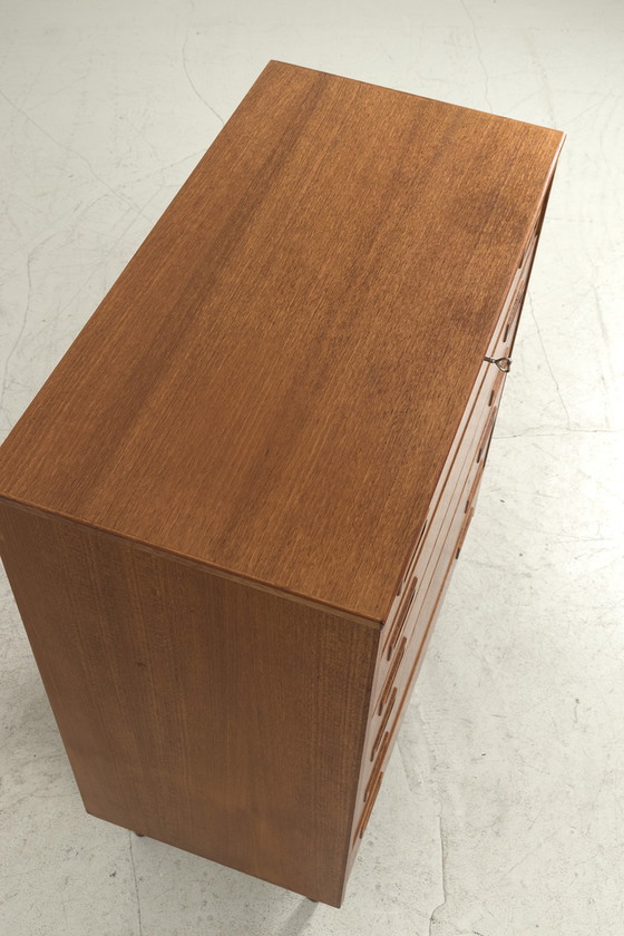 Image 1 of Hoge vintage ladekast