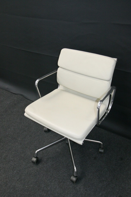 Image 1 of VITRA SOFT PAD CHAIR EA 217