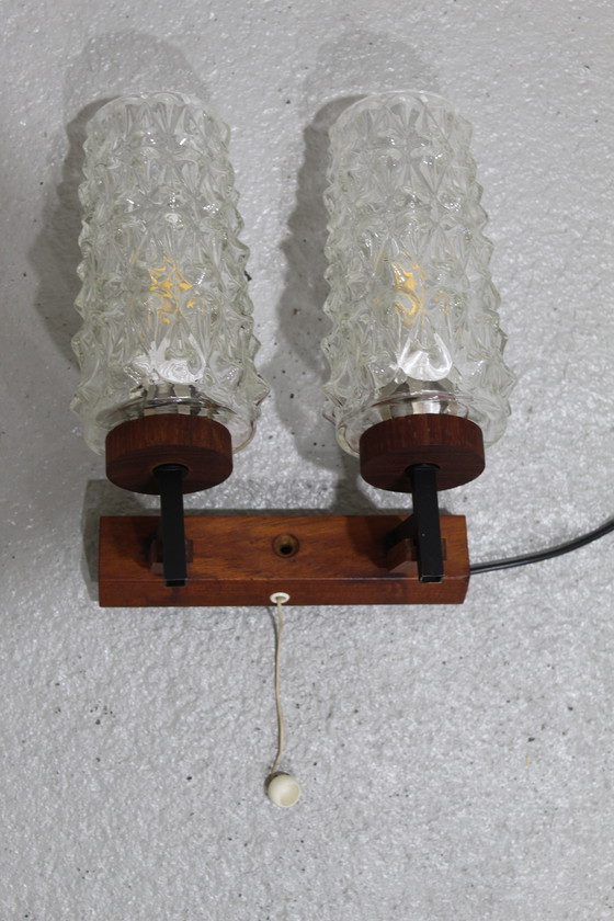 Image 1 of Vintage dubbele wandlamp - hout, glas jaren '60