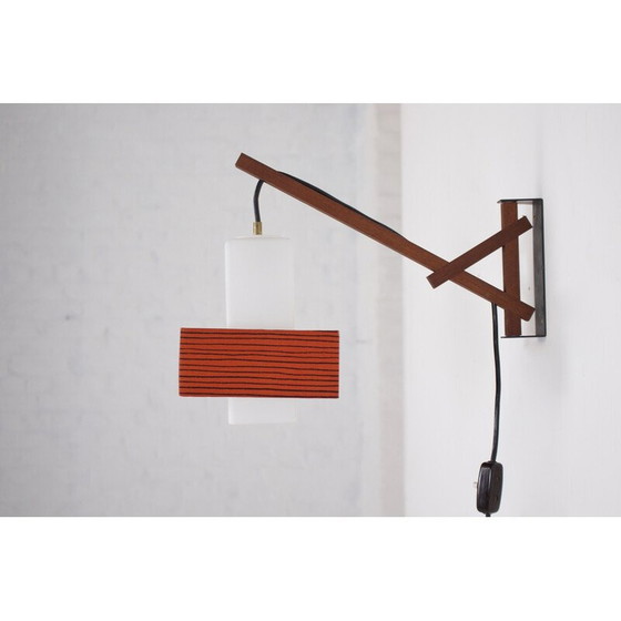 Image 1 of Vintage wandlamp in teakhout en zwart gelakt staal, 1960