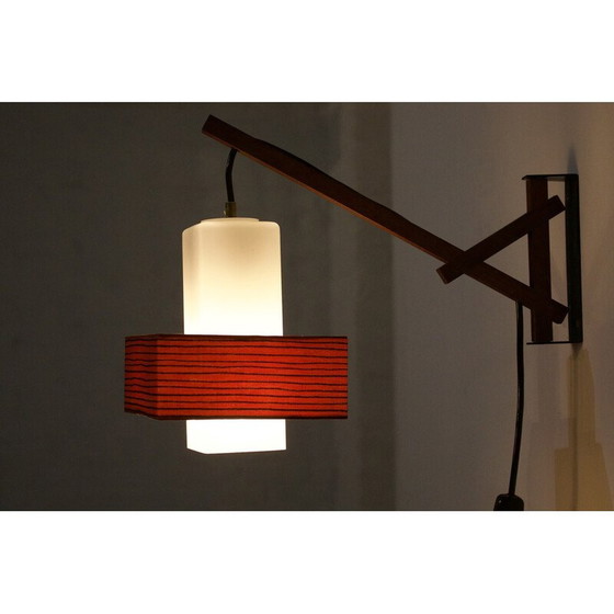 Image 1 of Vintage wandlamp in teakhout en zwart gelakt staal, 1960