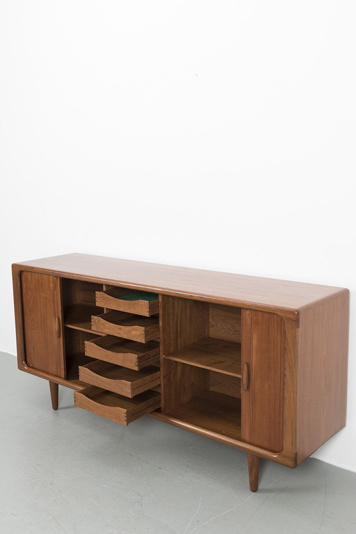 Dyrlund dressoir