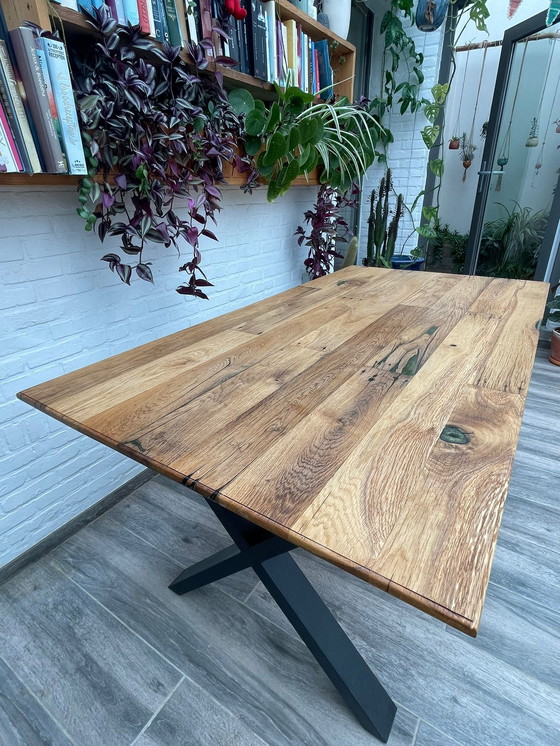 Image 1 of Eikenhouten tafel