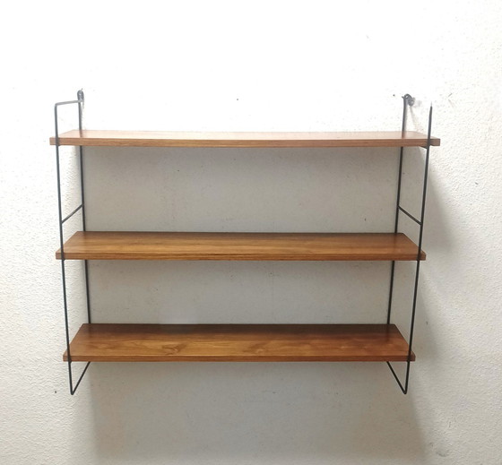 Image 1 of Vijftiger Jaren Wandrek Met Drie Planken 