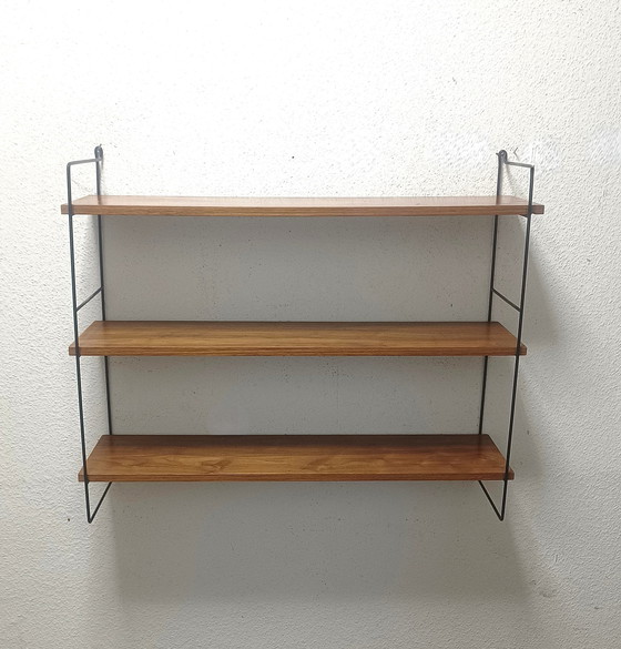 Image 1 of Vijftiger Jaren Wandrek Met Drie Planken 