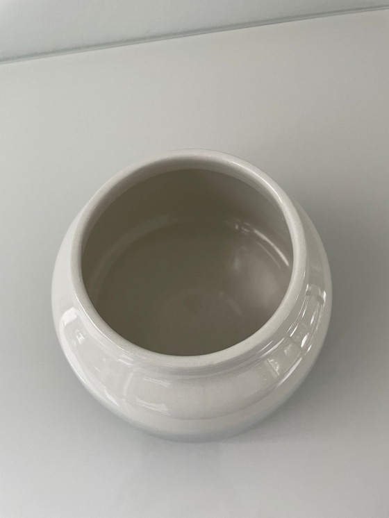 Image 1 of Aardewerk Vaasje Met Lichtblauw Decor