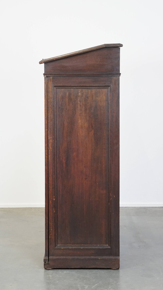 Image 1 of Kast gemaakt van eikenhout met glazen deur