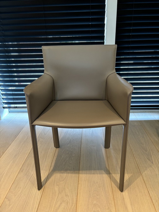 Chair Pasqualina Van Enrico Pellizzoni | Design Grassi & Bianchi