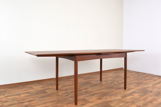 Image 1 of Mid Century Deense Teakhouten uitschuifbare eettafel, 1960S.