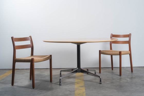 Image 1 of Vitra - Eames Segmented Table