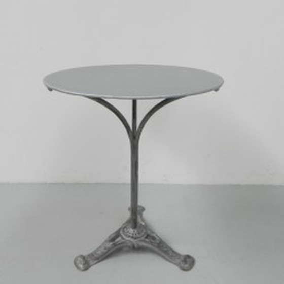 Image 1 of Art Deco Bistrotafel, tuintafel met gietijzeren onderstel - jaren 1930