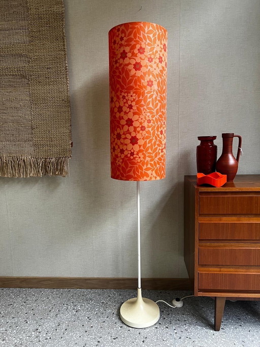 Seventies Vloerlamp Tulp Voet Met Oranje Kap Met Bloemen