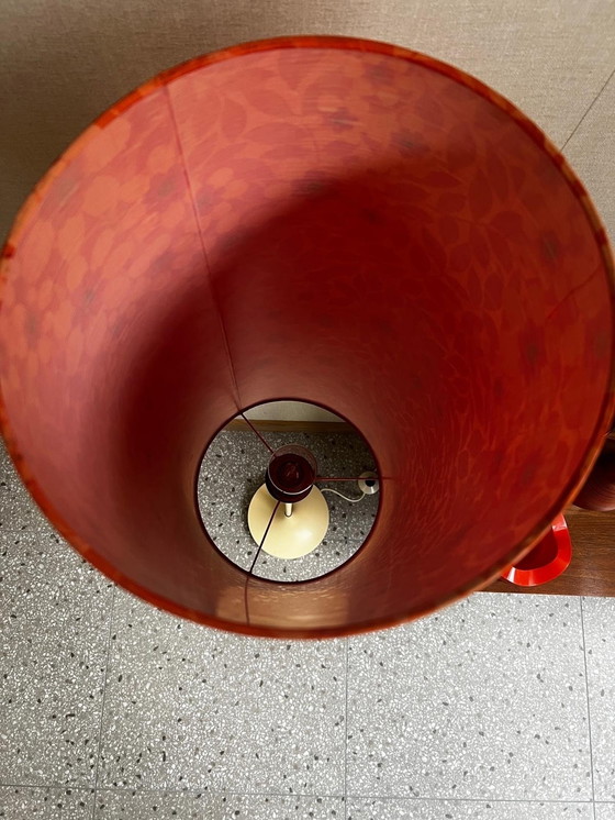 Image 1 of Seventies Vloerlamp Tulp Voet Met Oranje Kap Met Bloemen