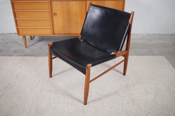 Image 1 of Fauteuil van Franz Xaver Lutz Zadelleer en eik