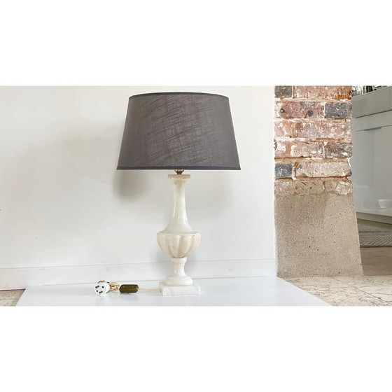 Image 1 of Vintage lamp in albast steen