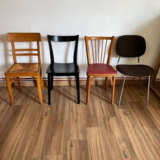 Set van 4 mismatched vintage stoelen van hout en metaal