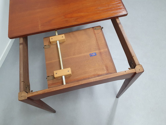 Image 1 of Mid-Century tafel van Topform. Eettafel uitschuifbaar.