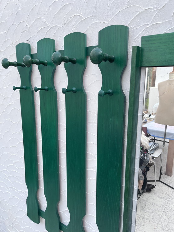 Image 1 of Dennenhouten kapstok en spiegel