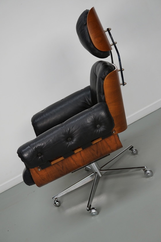 Image 1 of Martin Stoll - Giroflex - Lounge Chair