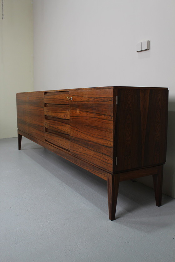 Image 1 of Vintage Dressoir - Jaren '60 Palissander