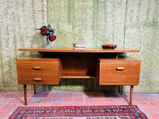 Mid century retro vintage teak bureau van GPlan 1960