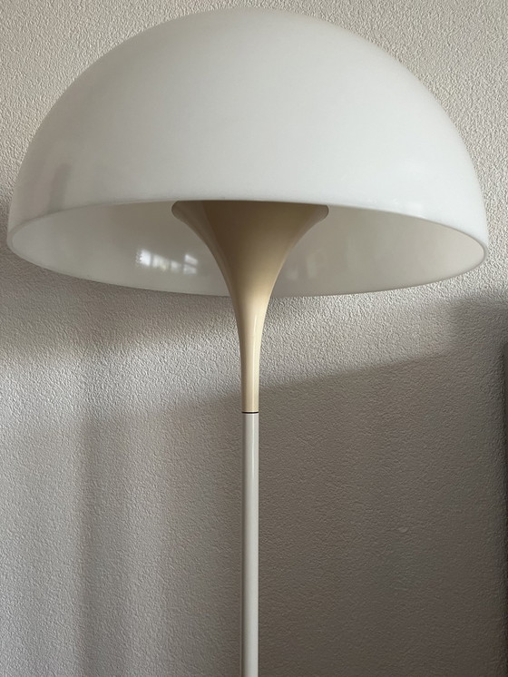 Image 1 of Panthella Vloerlamp Vintage Wit