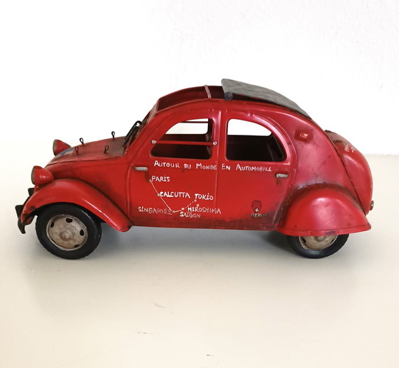 Image 1 of Retro Auto Model Citroen 2Cv {Lelijke Eend} 