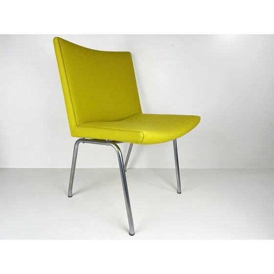 Image 1 of Mid-century AP40 vliegveldstoel van Hans J. Wegner voor Lime Fabric