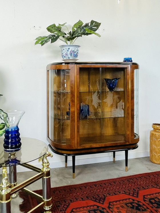 Image 1 of Art deco vitrine met zwarte elementen en glaslatten