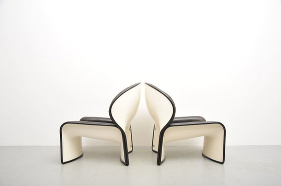 Image 1 of André Vandenbeuck Fauteuil Lotos Wit Zwart 1971