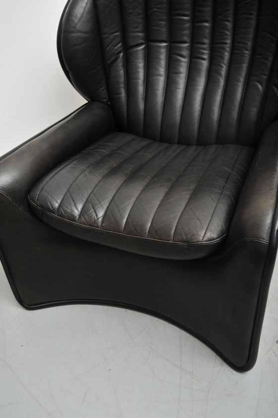 Image 1 of André Vandenbeuck Fauteuil Lotos Wit Zwart 1971