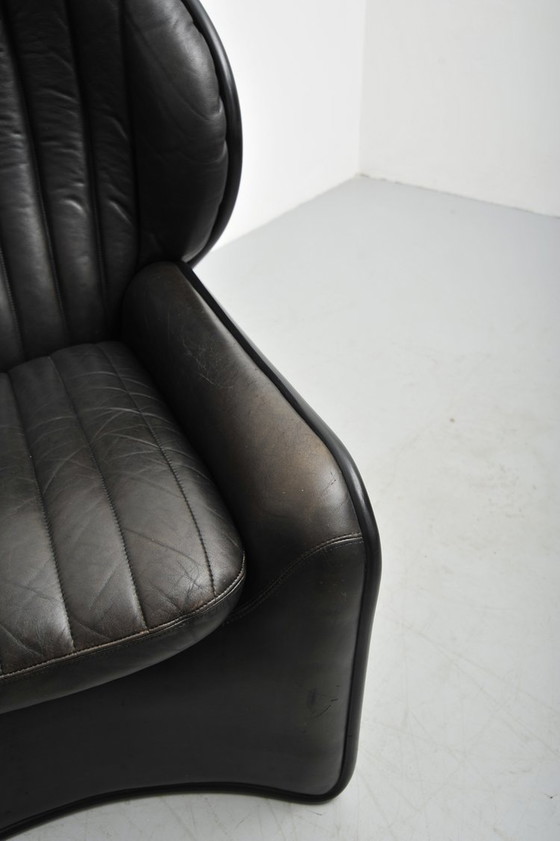 Image 1 of André Vandenbeuck Fauteuil Lotos Wit Zwart 1971