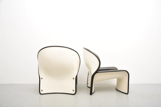 Image 1 of André Vandenbeuck Fauteuil Lotos Wit Zwart 1971