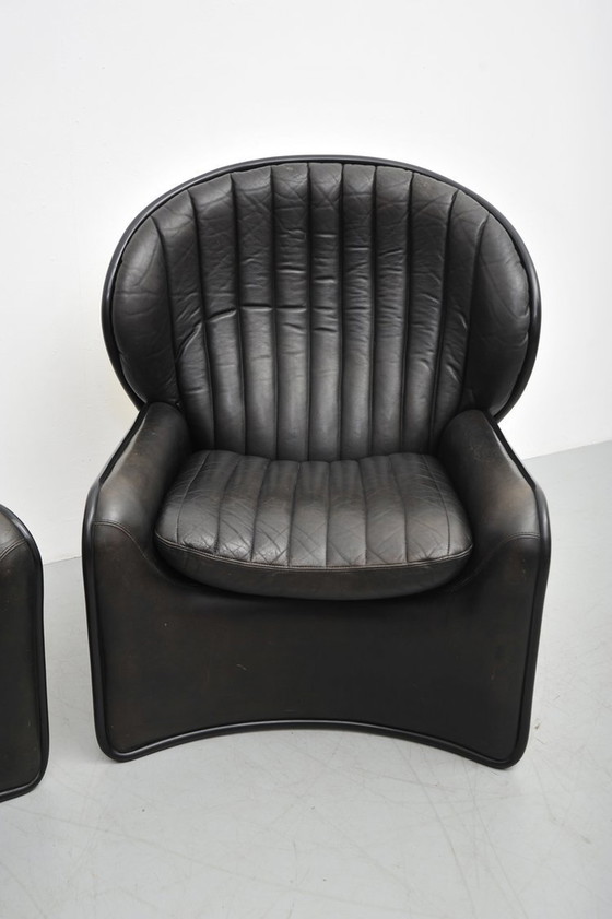 Image 1 of André Vandenbeuck Fauteuil Lotos Wit Zwart 1971