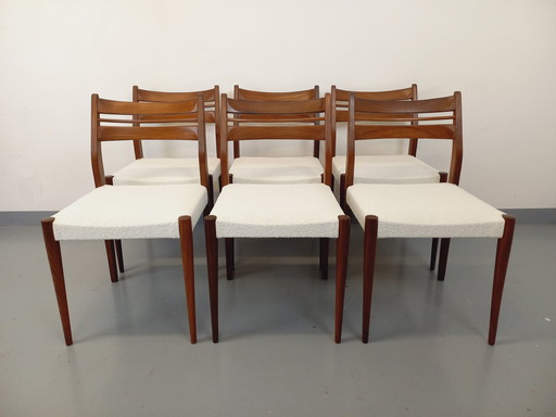 Suite van 6 Vintage Scandinavische Teak en Bouclette Stoffen Stoelen Uit De Jaren 60