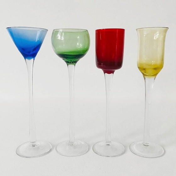 Image 1 of Vintage handgeblazen Aquavit likeurglazen set