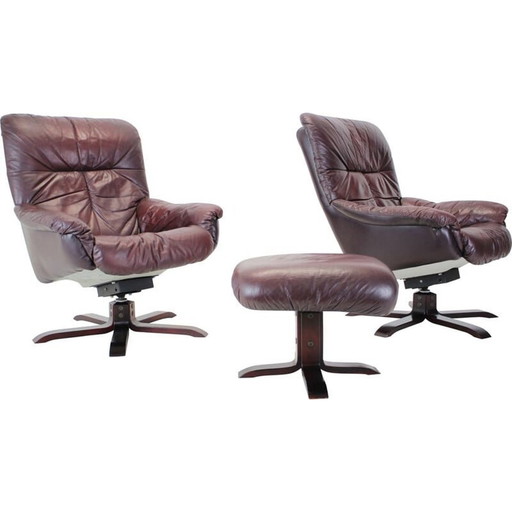 Paar vintage leren fauteuils met voetensteun, Finland 1970