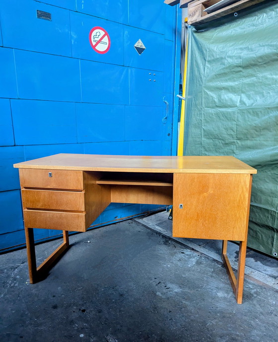 Image 1 of Vintage Houten Bureau 1960S