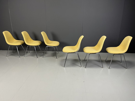 Image 1 of Eames glasvezel eetkamerstoelen voor Herman Miller, jaren 1970