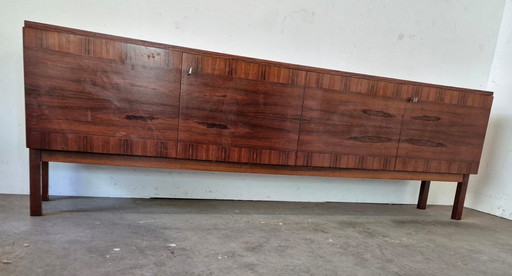 Rosewood Credenza Uit De Jaren 70