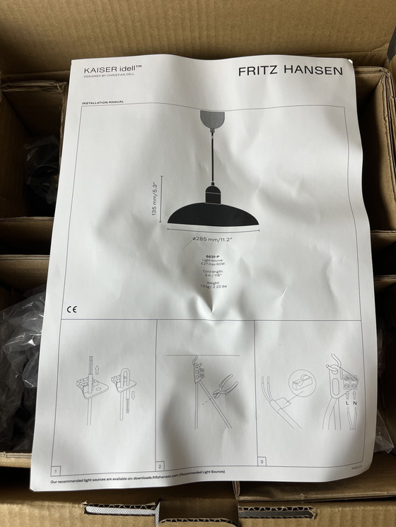 Image 1 of Fritz Hansen Kaiser Idell 6631-P Zwarte hanglamp