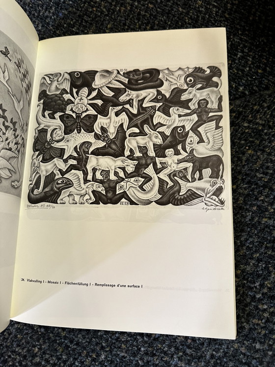 Image 1 of Escher Grafiek en tekeningen boek