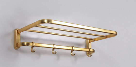 Image 1 of Vintage Hollywood Regency kapstuk