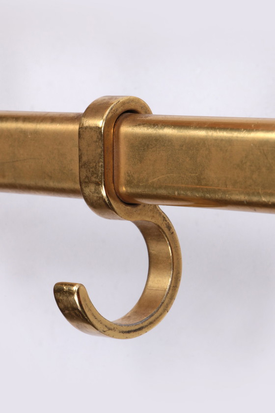 Image 1 of Vintage Hollywood Regency kapstuk