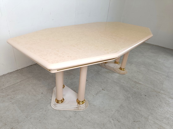 Image 1 of Vintage beige gelakte eettafel