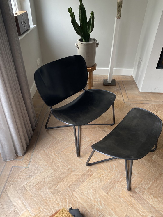 Image 1 of FUNCTIONALS MILLER LOUNGECHAIR + OTTOMAN in zwart leder