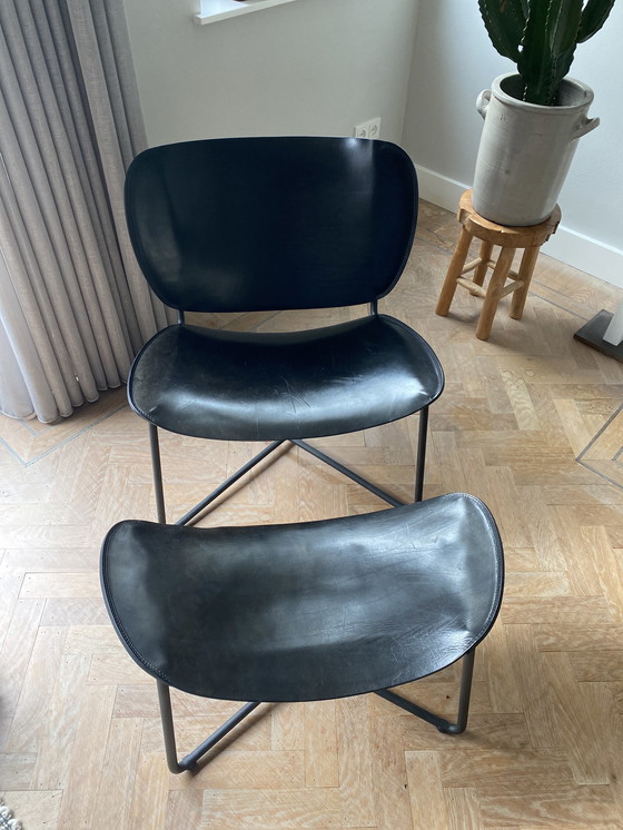 Image 1 of FUNCTIONALS MILLER LOUNGECHAIR + OTTOMAN in zwart leder