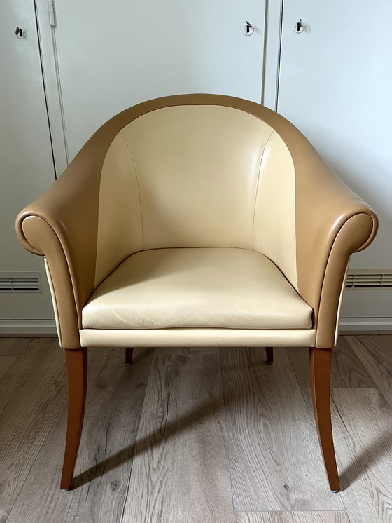 Image 1 of 4 x Poltrona Frau Sinan Armchair eetkamerstoelen