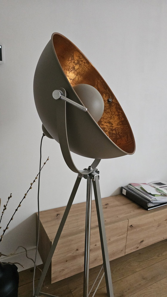 Image 1 of Vandeheg Staande Lamp