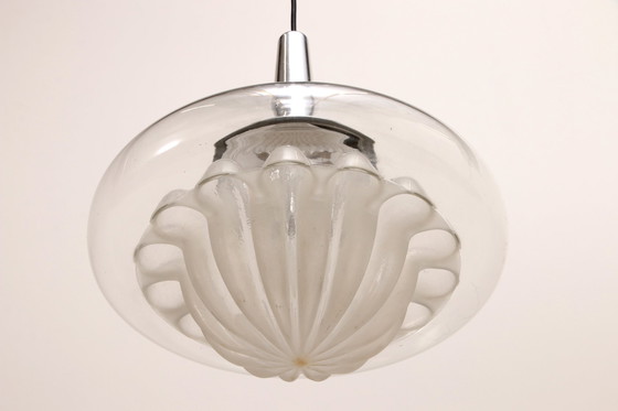 Image 1 of Vintage glazen hanglamp van Peill & Putzler, 1960